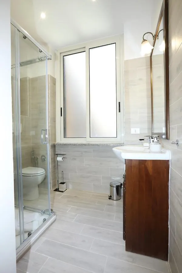 Unique Luxury Apartment And Rooms Rome Italy