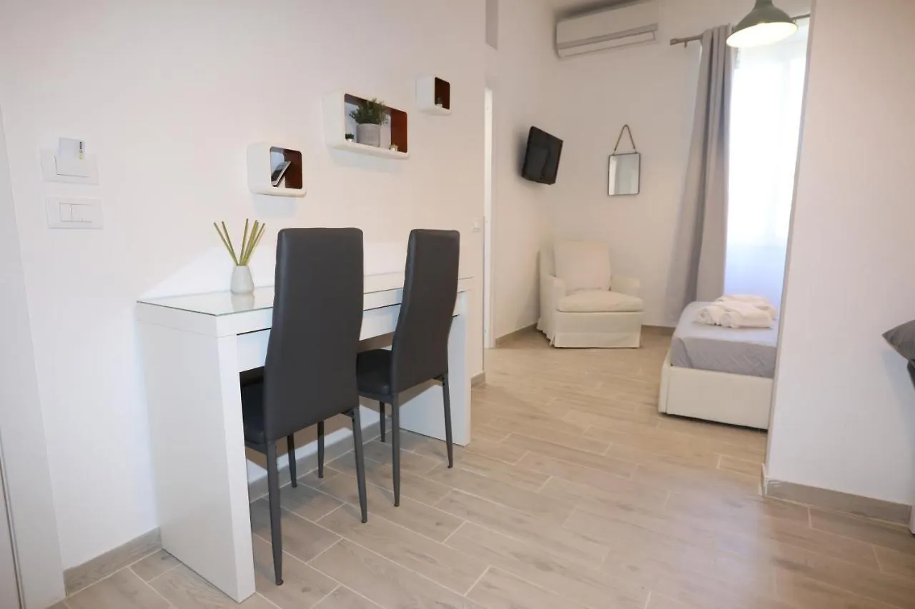 Bed & Breakfast Unique Luxury Apartment And Rooms Rome