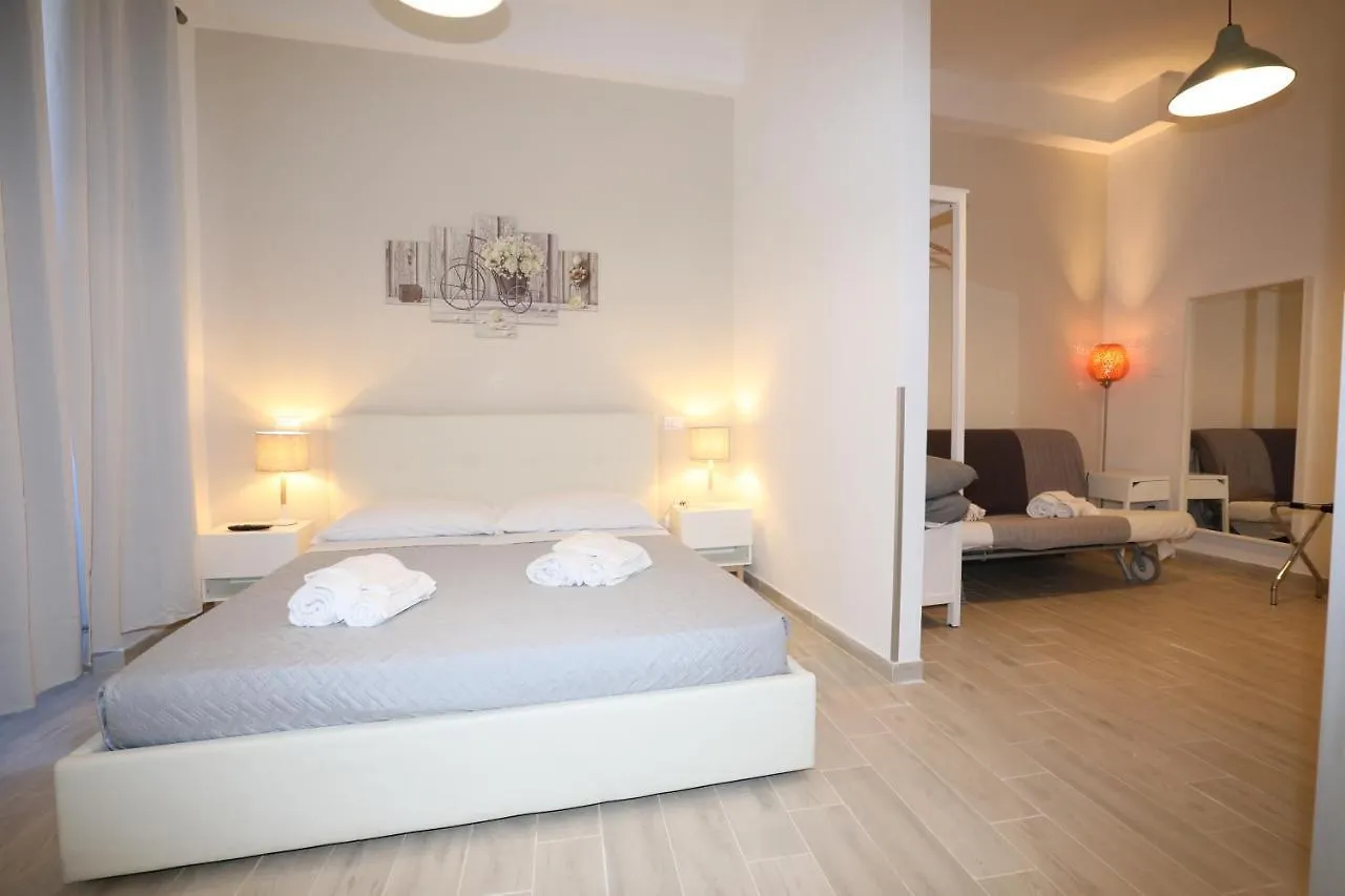 Unique Luxury Apartment And Rooms contacts