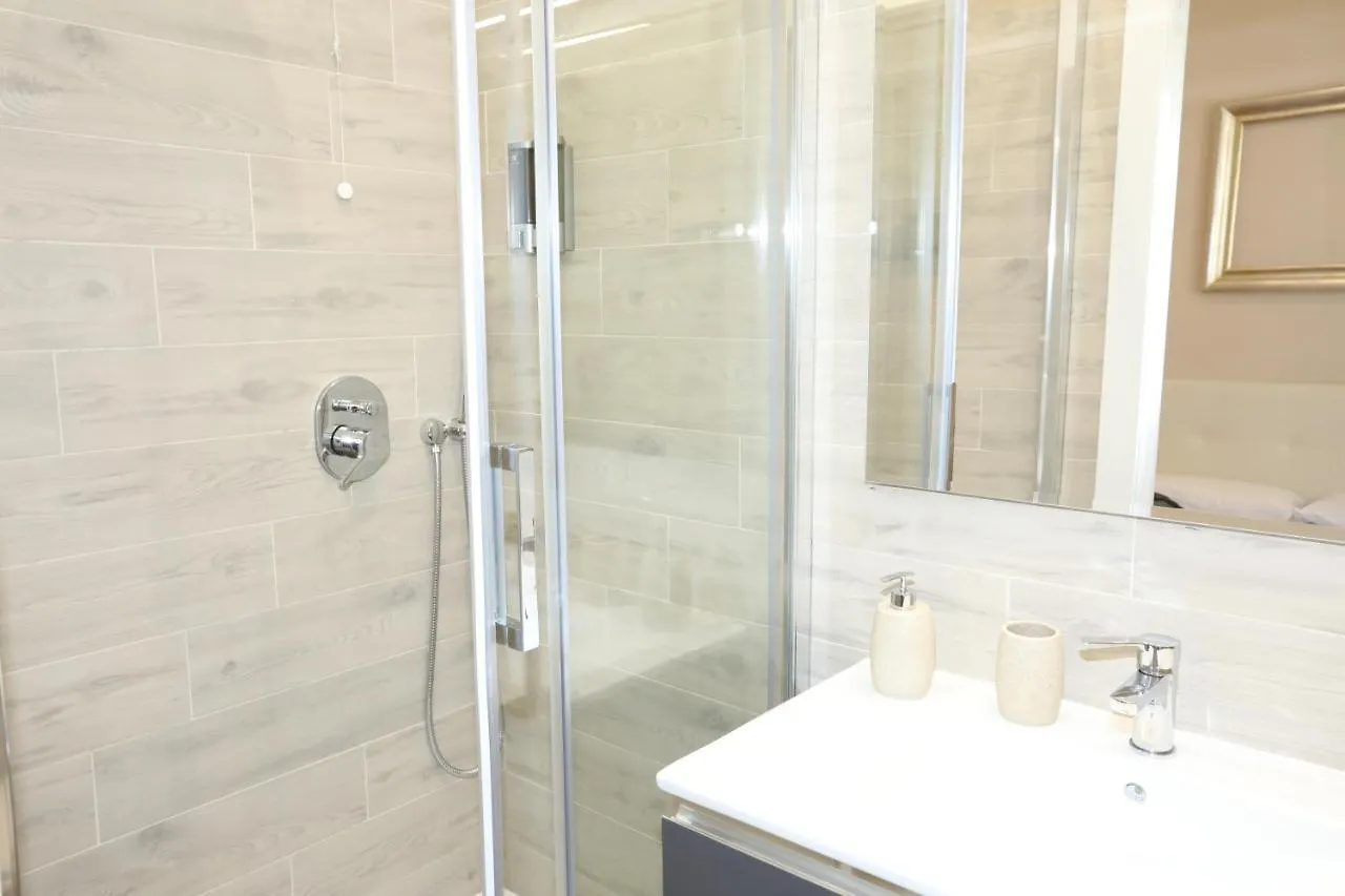 Unique Luxury Apartment And Rooms Rome Bed & Breakfast